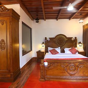 Queen Suite